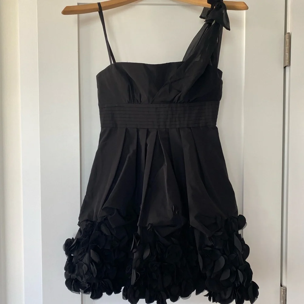 BCBG MAXAZRIA 2P Black Cocktail Dress - Picture 2 of 5